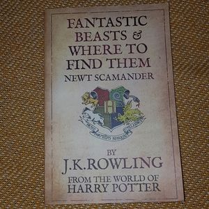 🕸Fantastic Beasts & Where to Find Them book